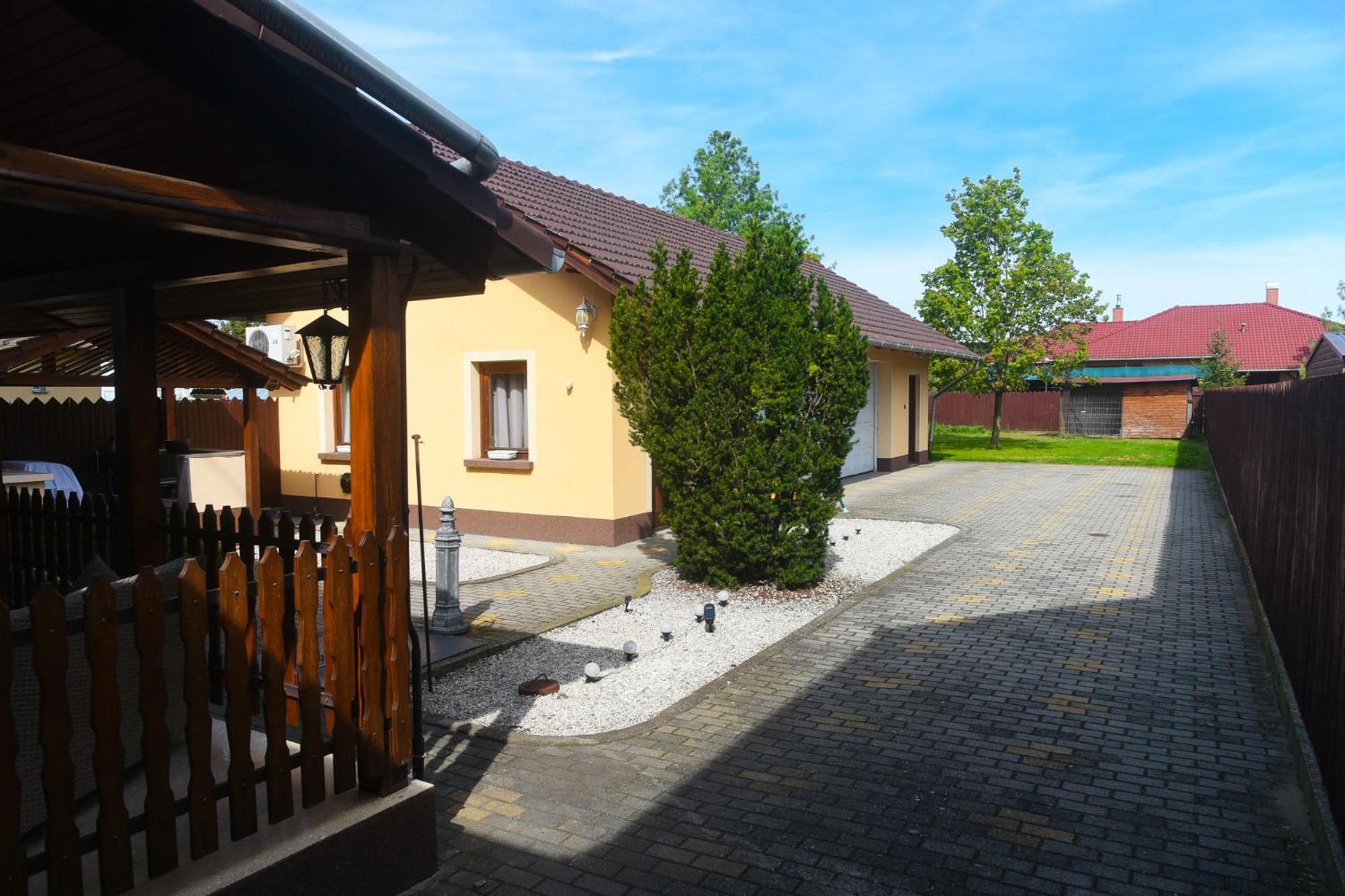 Crystal Apartman Морахалом Номер фото
